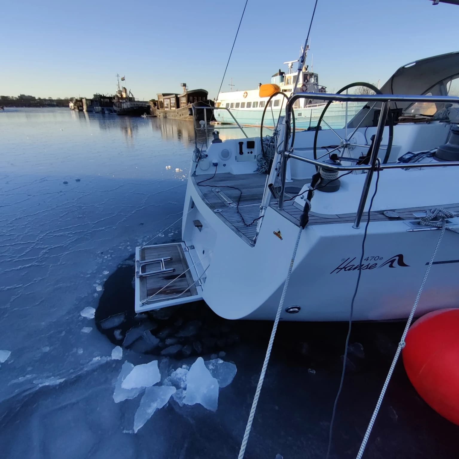 Glimt fra havet: Seventy Seven