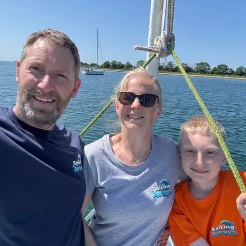 Coverbillede af Sailing Aviaya